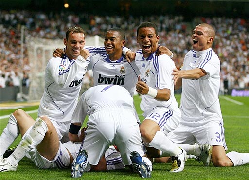 目标16：巴萨如何避免欧冠附加赛命运？