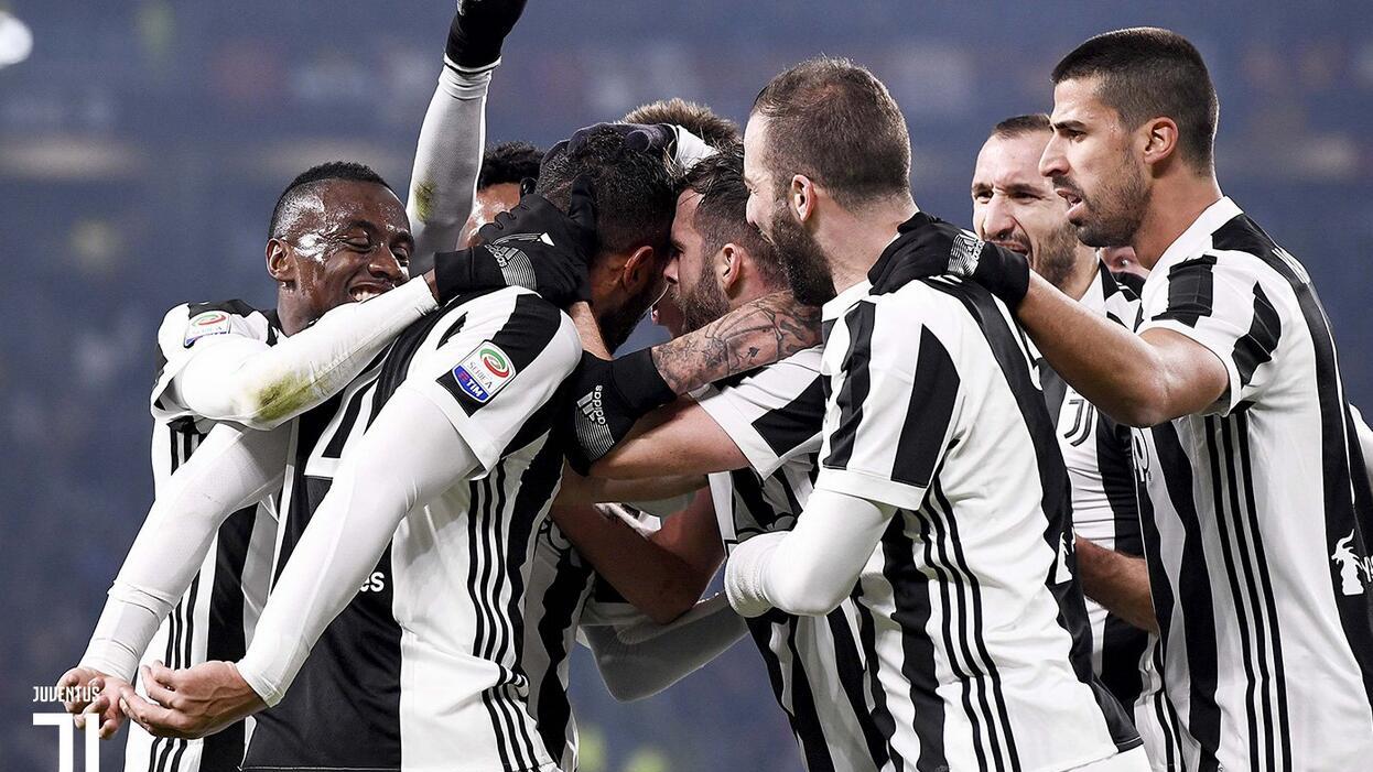 马尔卡宁持续得分表演，半场17分扛起进攻大旗