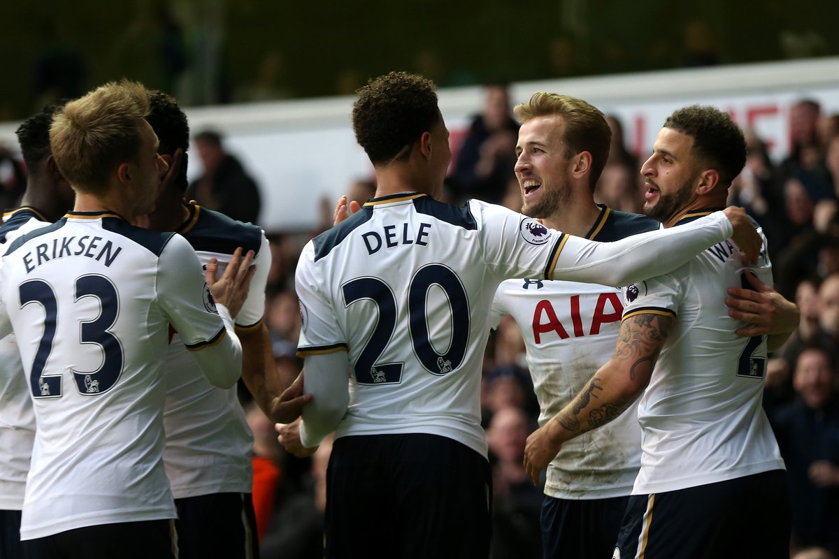 马拉多纳之子力挺孔蒂：他是足球史上最具冠军底蕴的教练之一（马拉多纳之子站台孔蒂：他是足坛最具冠军气质的名帅之一）