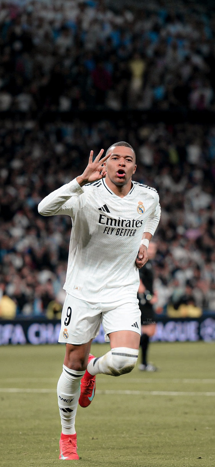 吉马良斯：卡塞米罗是我的榜样，巴西队需要内马尔这样的巨星（吉马良斯：我以卡塞米罗为榜样，巴西队离不开内马尔这样的巨星）