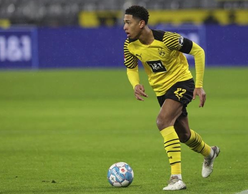 记者：西蒙斯已正式告知莱比锡他想加盟切尔西