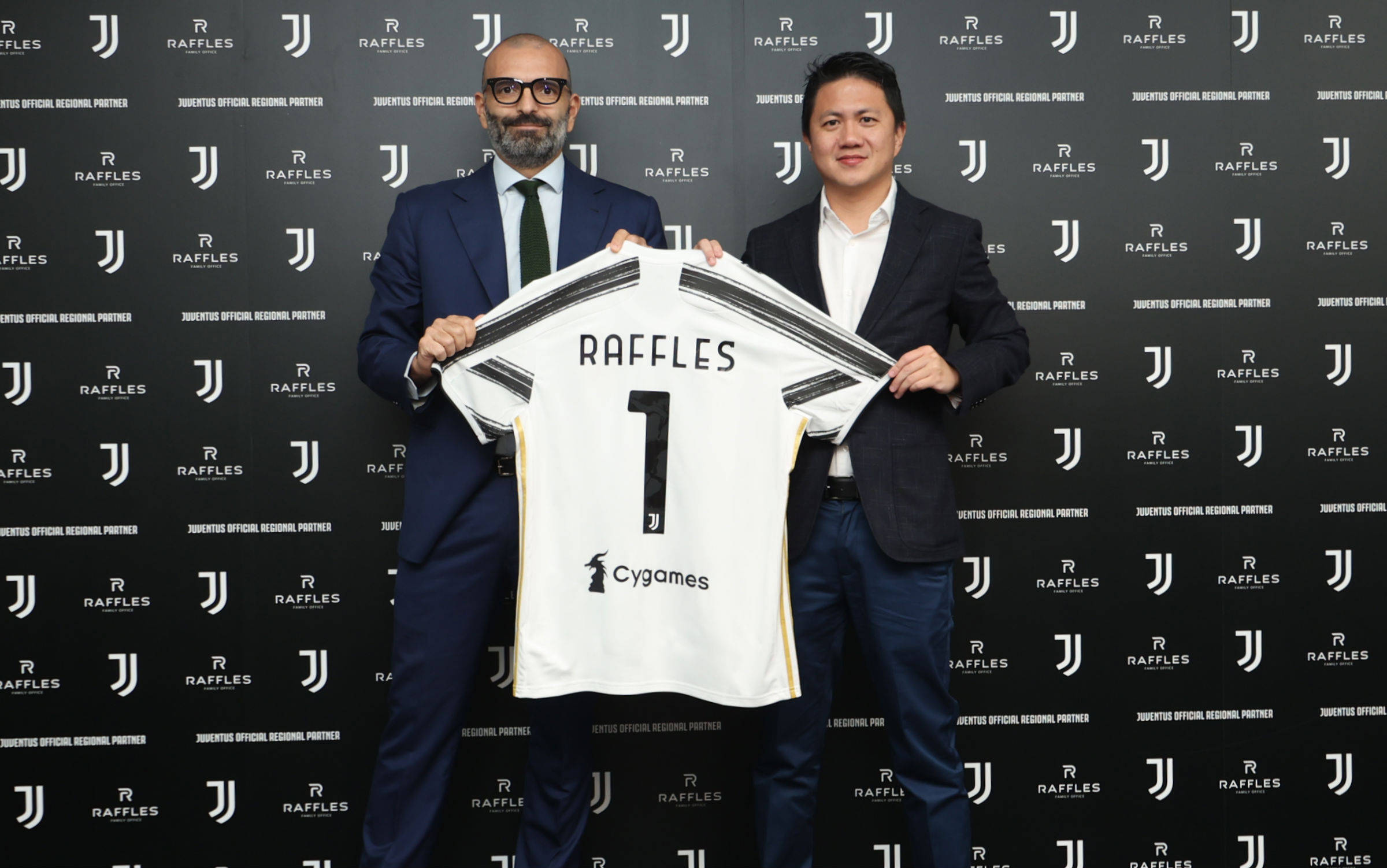 吴少聪纪念足协杯夺冠：很开心来国安第一年就能为冠军做贡献（吴少聪足协杯夺冠感言：加盟国安首年能为冠军出力很开心）