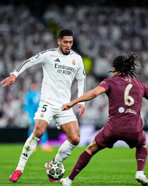 足球报：海港有意杨希，徐彬留洋仍存不确定，西海岸资金有困