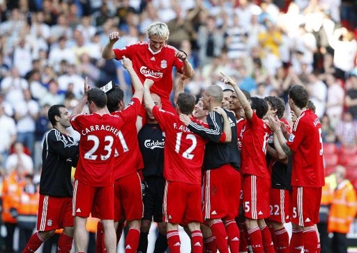 欧文快攻上篮制胜