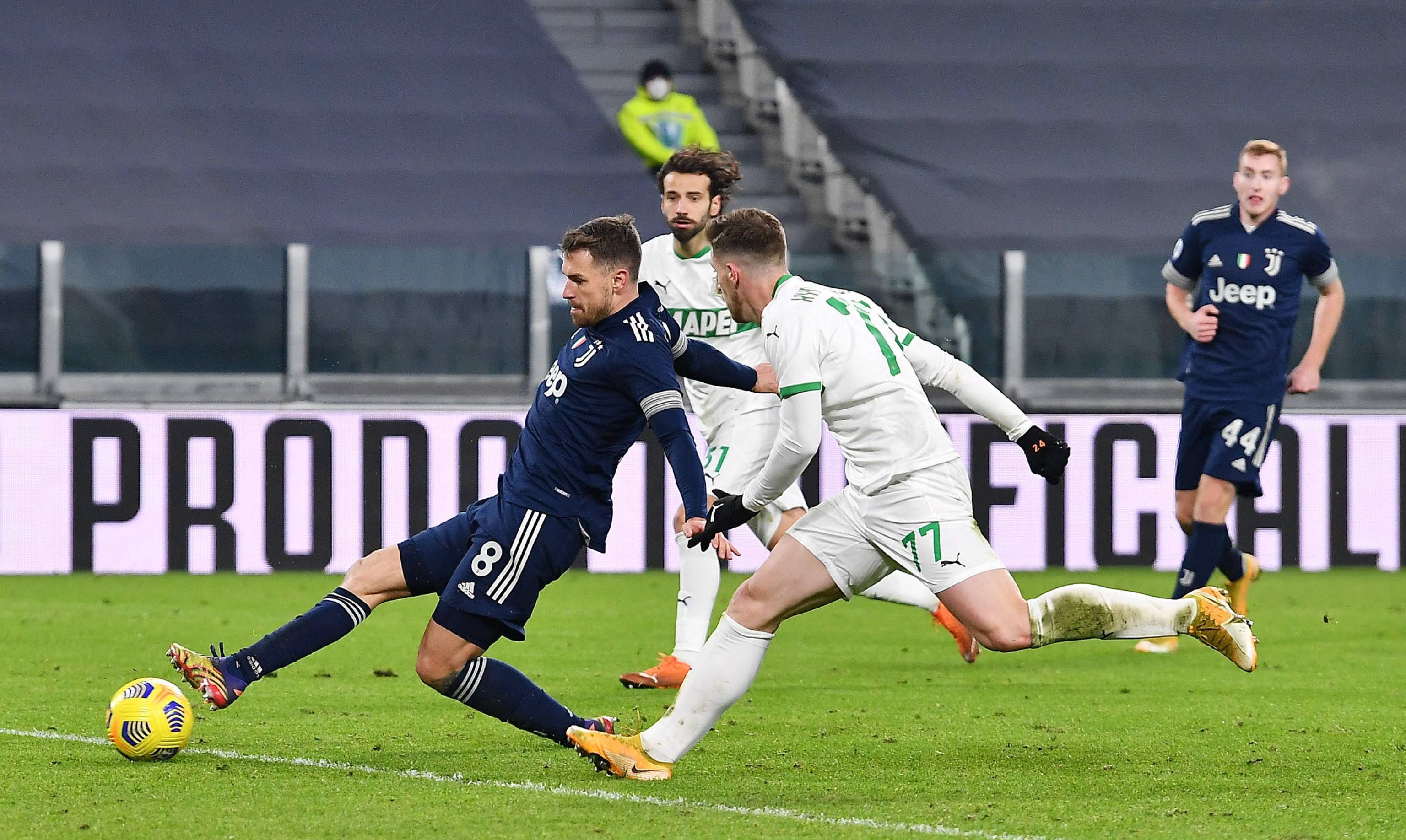 媒体人：某直播平台获得新赛季CBA版权，将直播部分场次