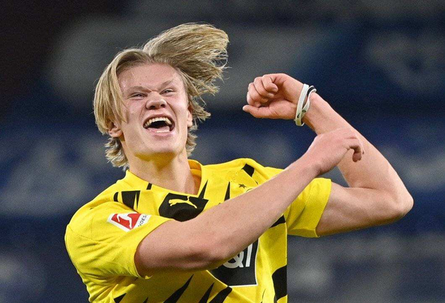 就是这么快！贺希宁反击顶开威尔逊强硬上篮 深圳回应11-0反超！