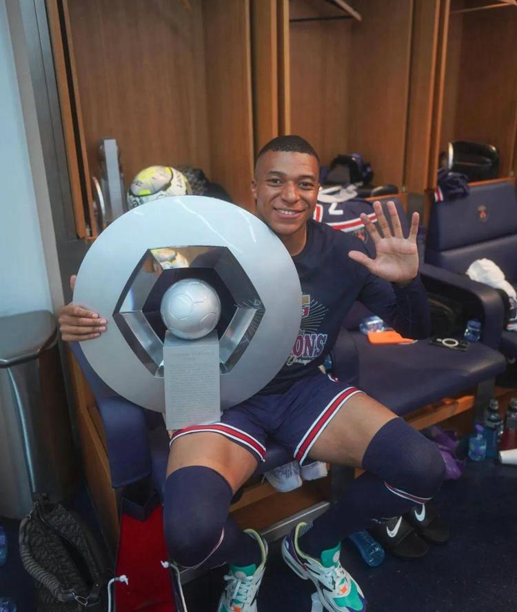 哈曼：若阿德耶米在英格兰做出这些事，他甚至可能会被停赛（哈曼：阿德耶米若在英格兰有此行为，甚至可能被禁赛）