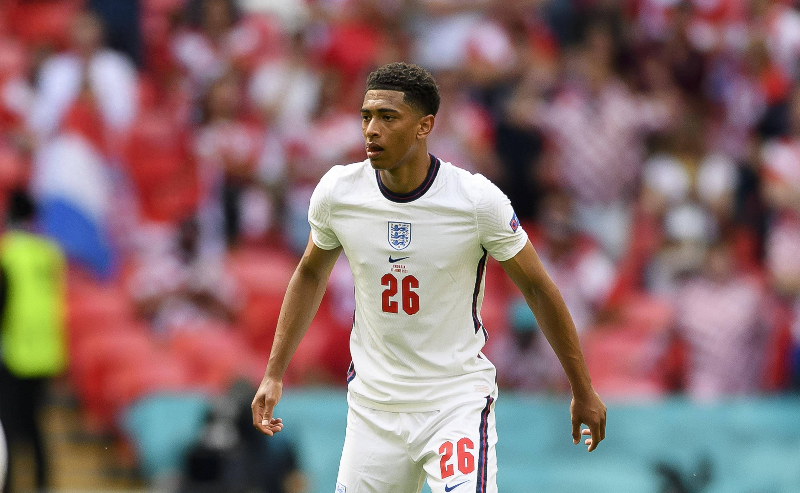 足球世界杯亚洲区预选赛关键球员表现突出